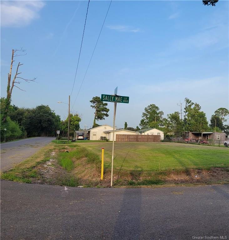 822 Sally Mae Street Lake Charles, LA 70601 - Photo 3 of 5