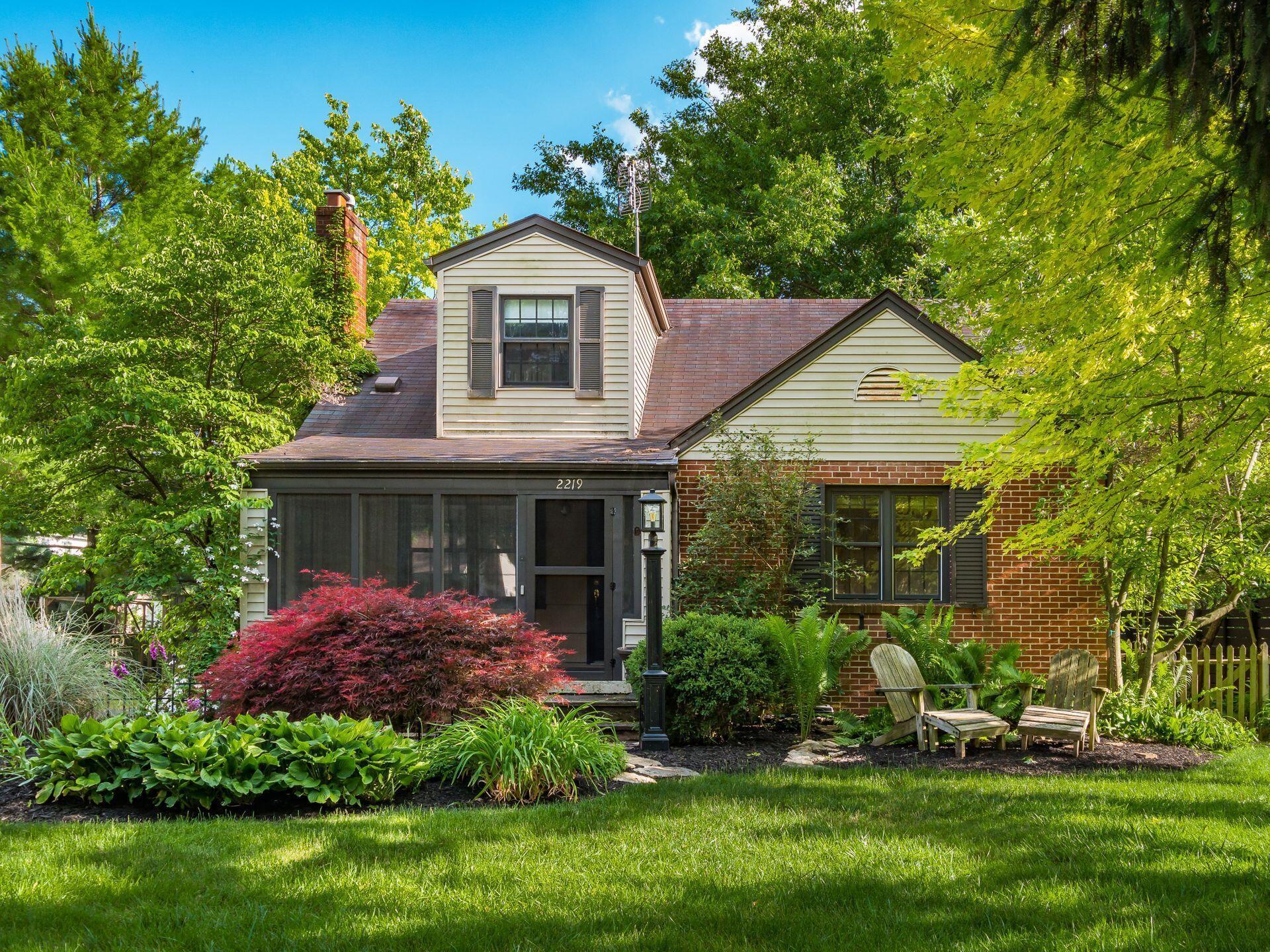 2219 Edington Road Columbus, OH 43221 - Photo 4 of 47 Exterior Front