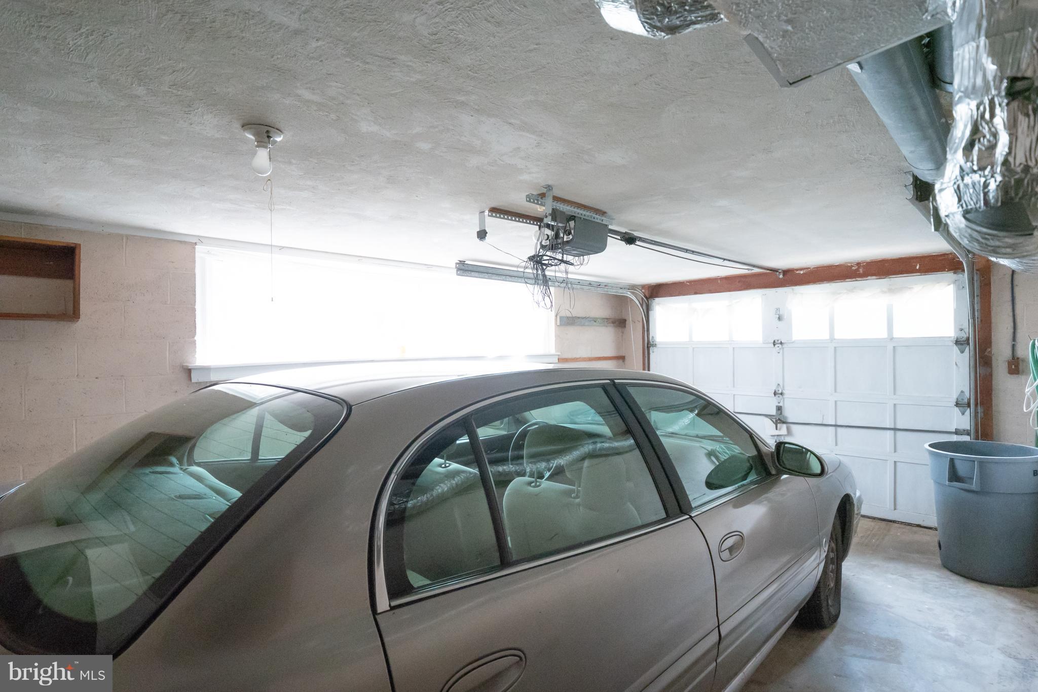 8612 Inwood Road Baltimore, MD 21244 - Photo 20 of 26 Garage