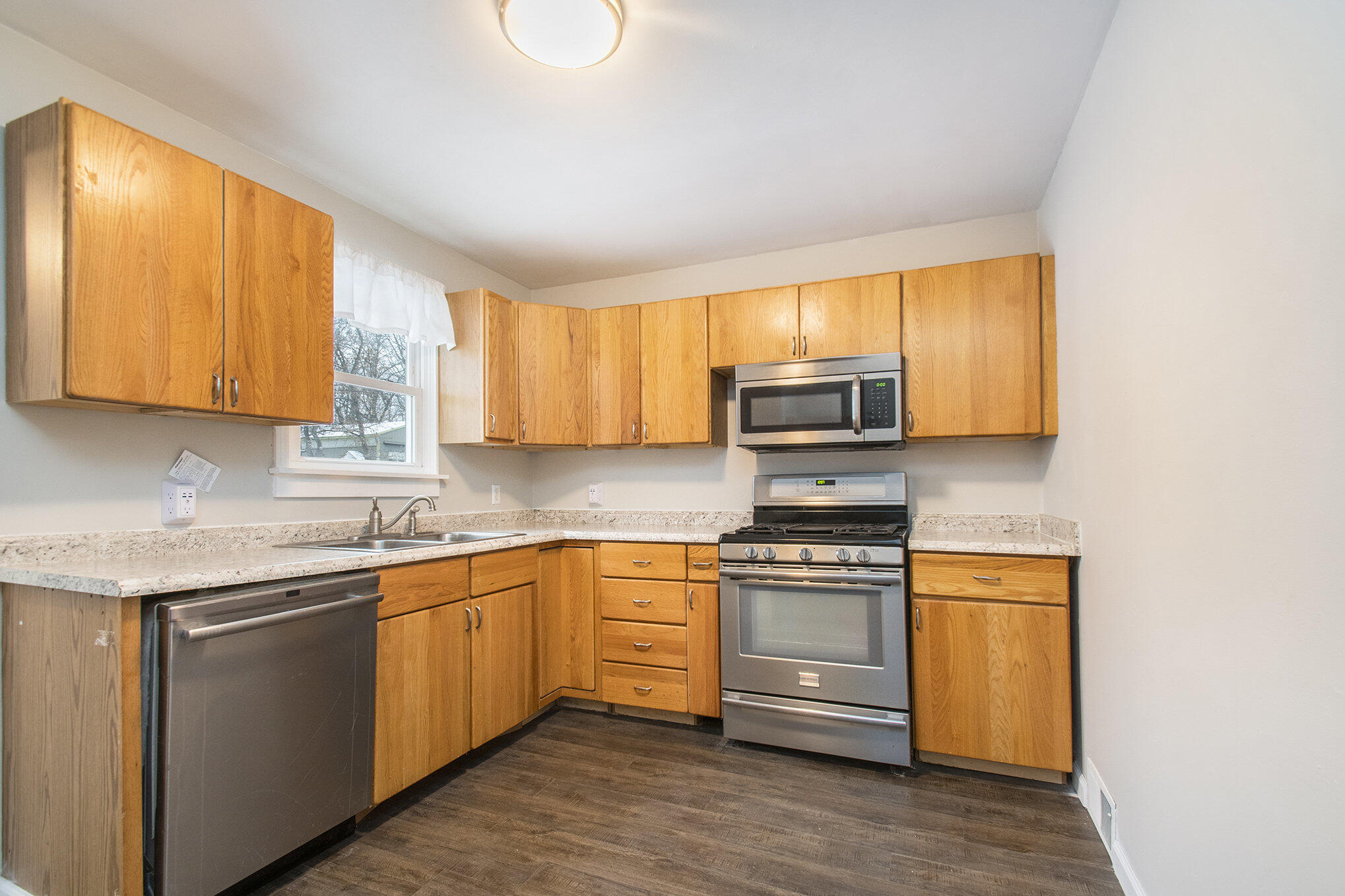 3030 South 13th Street Niles, MI 49120 - Photo 12 of 28 Kitchen w/ Stainless Steel Appliances
