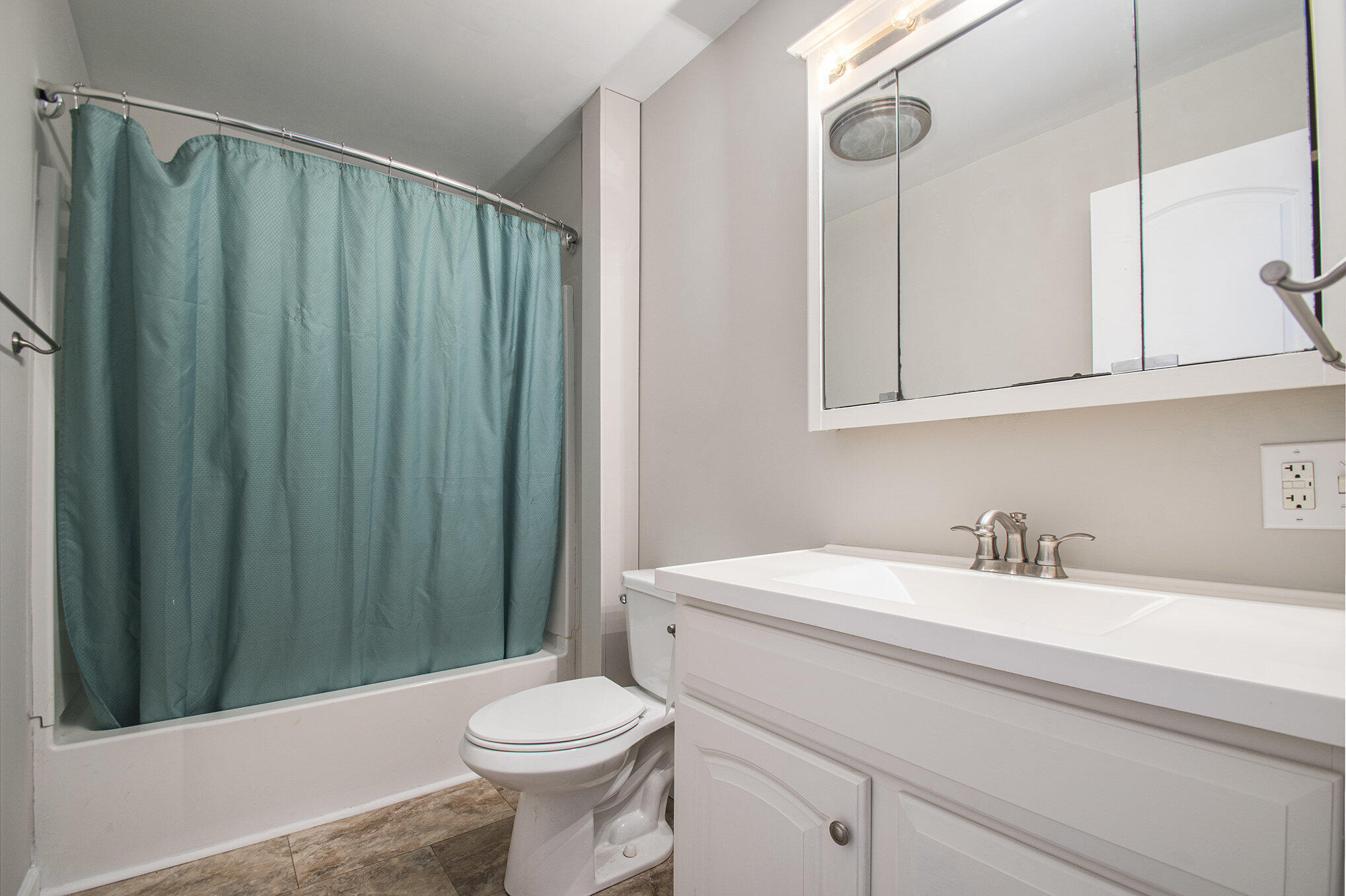 3030 South 13th Street Niles, MI 49120 - Photo 19 of 28 Updated Bathroom