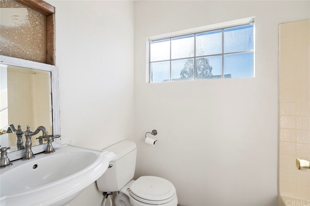 31305 Red Mountain Road Hemet, CA 92544 - Photo 15 of 54 Gallery Image 15