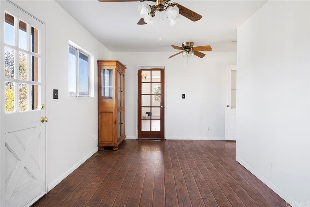 31305 Red Mountain Road Hemet, CA 92544 - Photo 22 of 54 Gallery Image 22