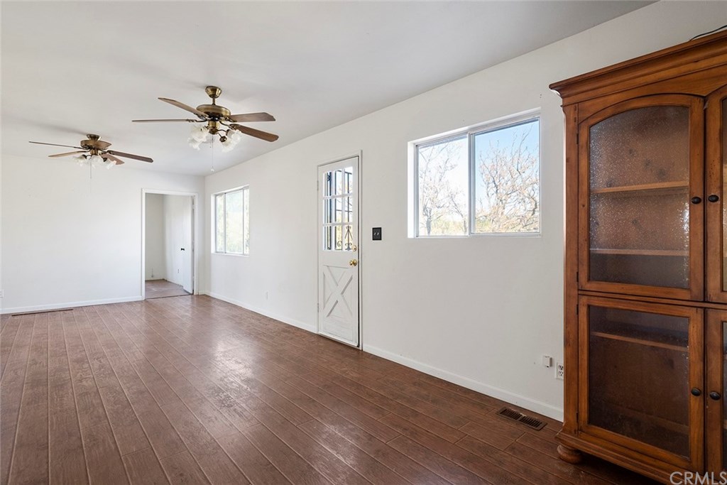 31305 Red Mountain Road Hemet, CA 92544 - Photo 27 of 54 Gallery Image 27