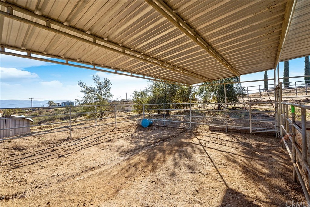 31305 Red Mountain Road Hemet, CA 92544 - Photo 38 of 54 Gallery Image 38