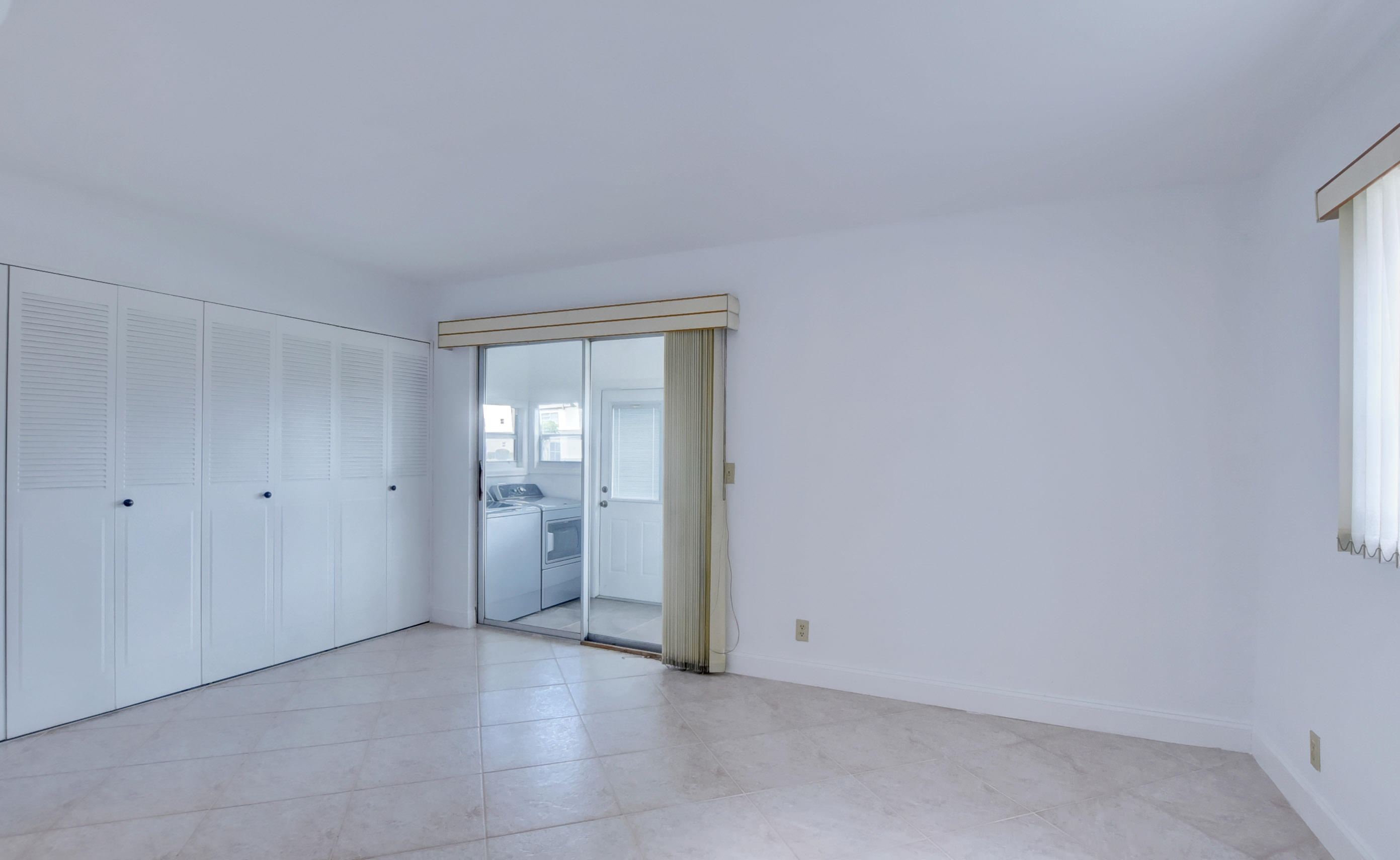 339 Monaco Way Delray Beach, FL 33446 - Photo 20 of 28 DSC_5661And4more