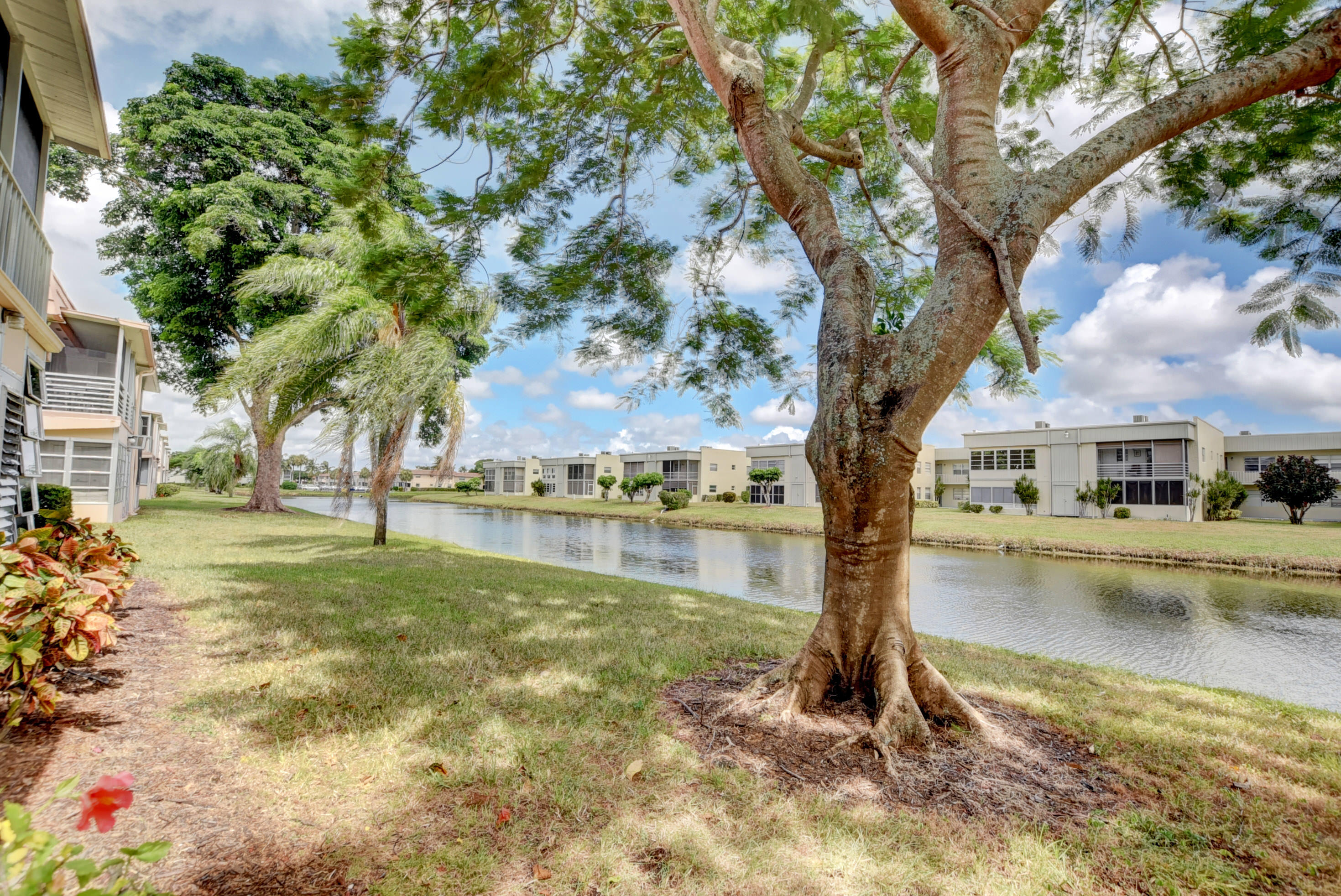 339 Monaco Way Delray Beach, FL 33446 - Photo 28 of 28 DSC_5701And4more