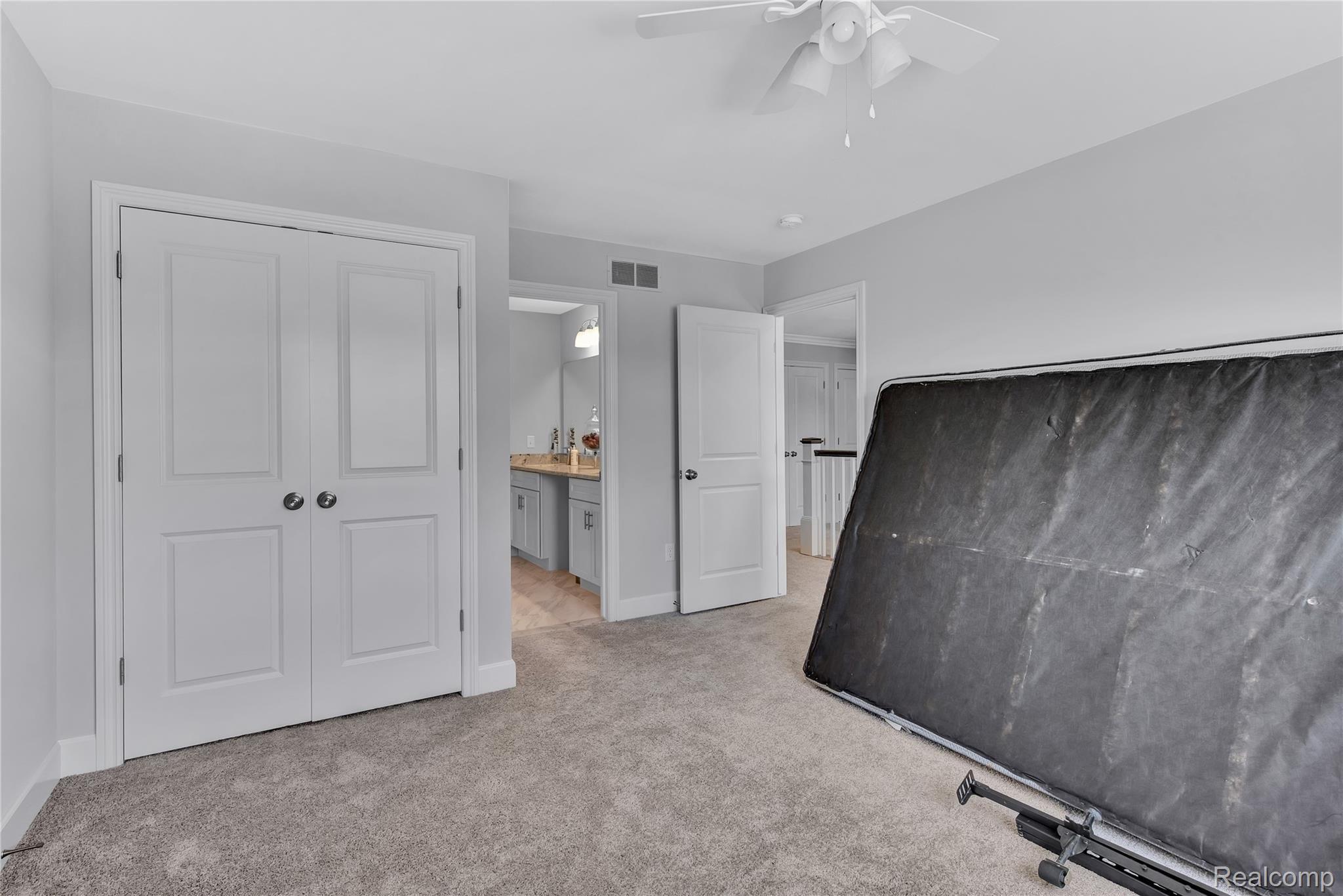 795 East Long Lake Road Troy, MI 48085 - Photo 27 of 32 24 Bedroom 2.jpg