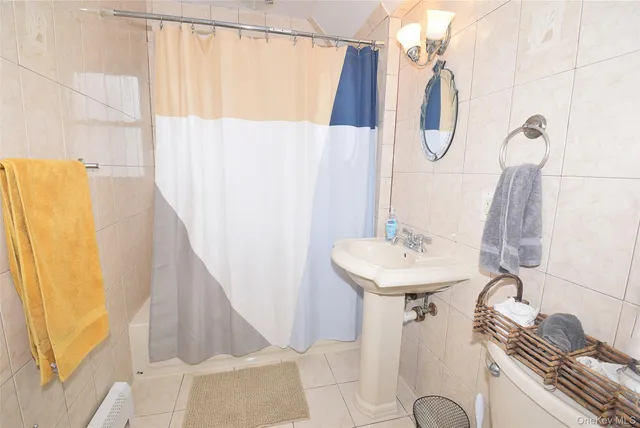 $699,000 | 87 North Parkside Drive, Levittown, NY 11756