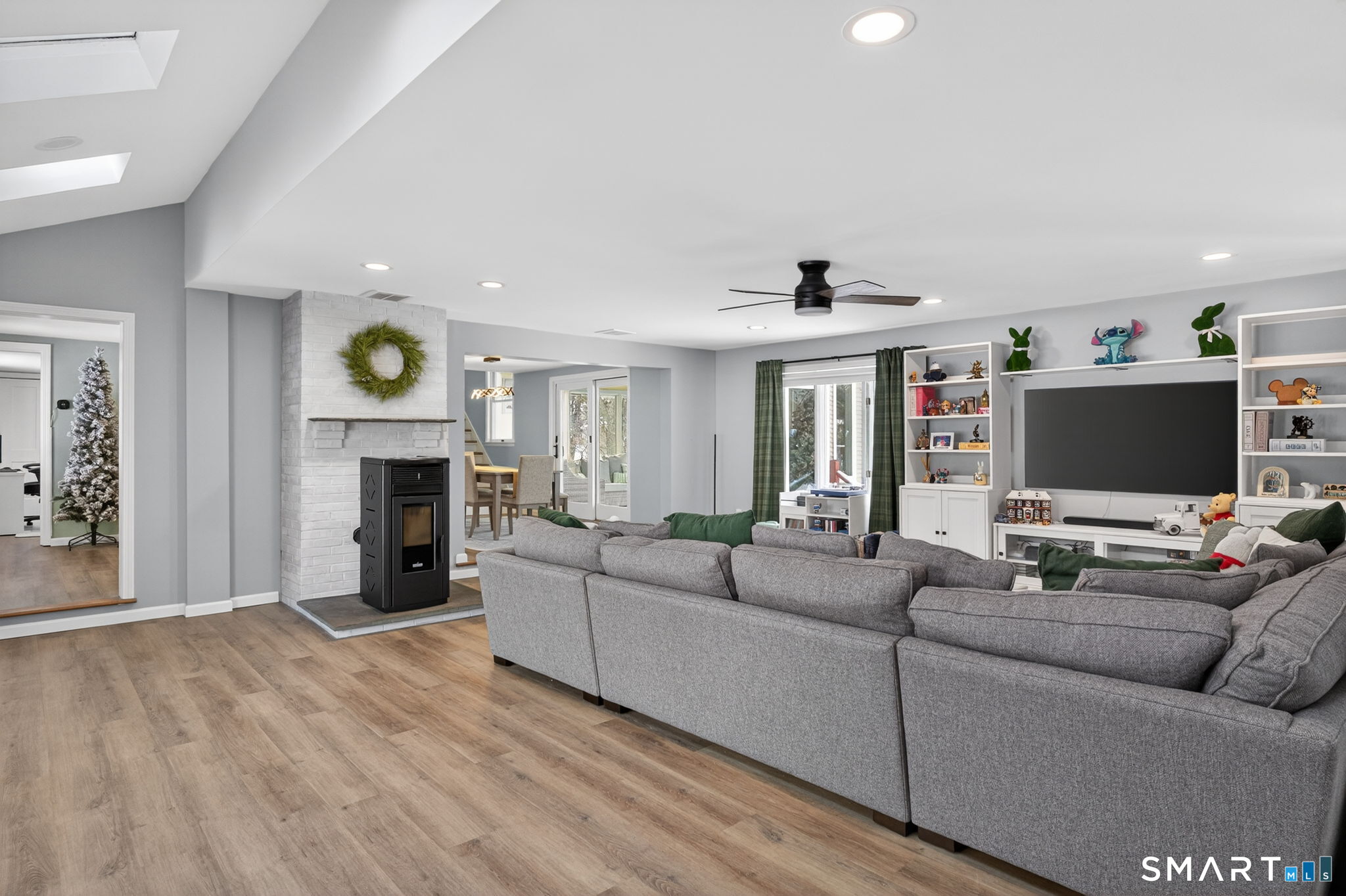 67 Shuttlemeadow Road Plainville, CT 06062 - Photo 7 of 40