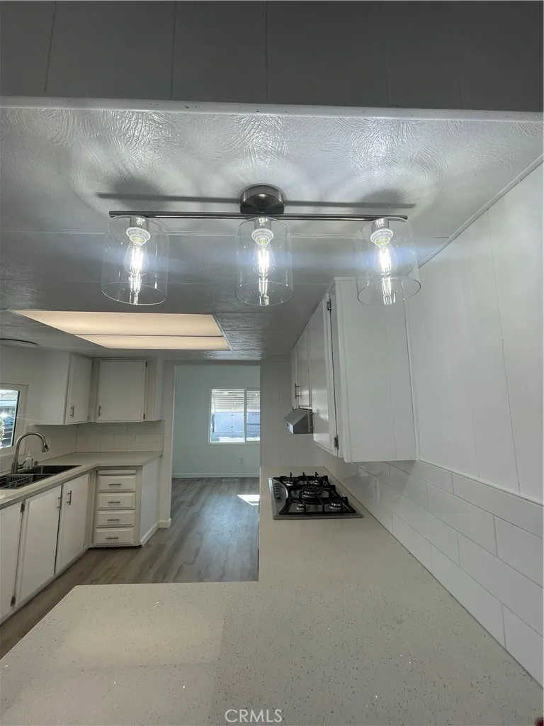 1155 South Riverside Avenue, Unit 7 Rialto, CA 92376 - Photo 12 of 38