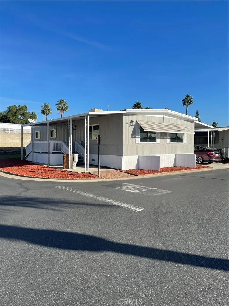 1155 South Riverside Avenue, Unit 7 Rialto, CA 92376 - Photo 38 of 38