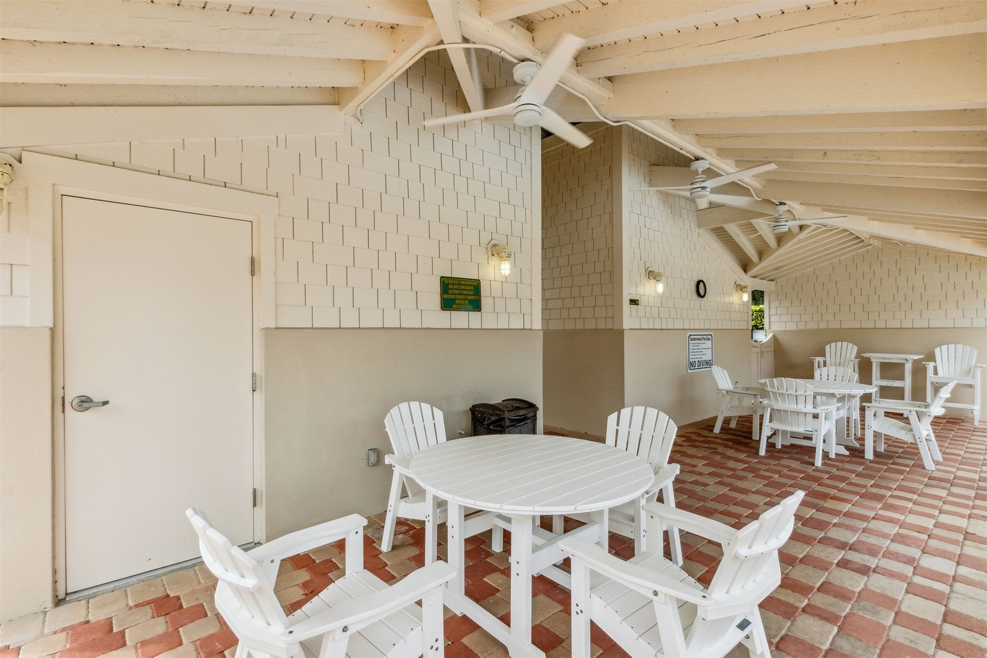 95049 Summer Crossing Road, Unit 1502 Fernandina Beach, FL 32034 - Photo 47 of 61 a balcony with table and chairs