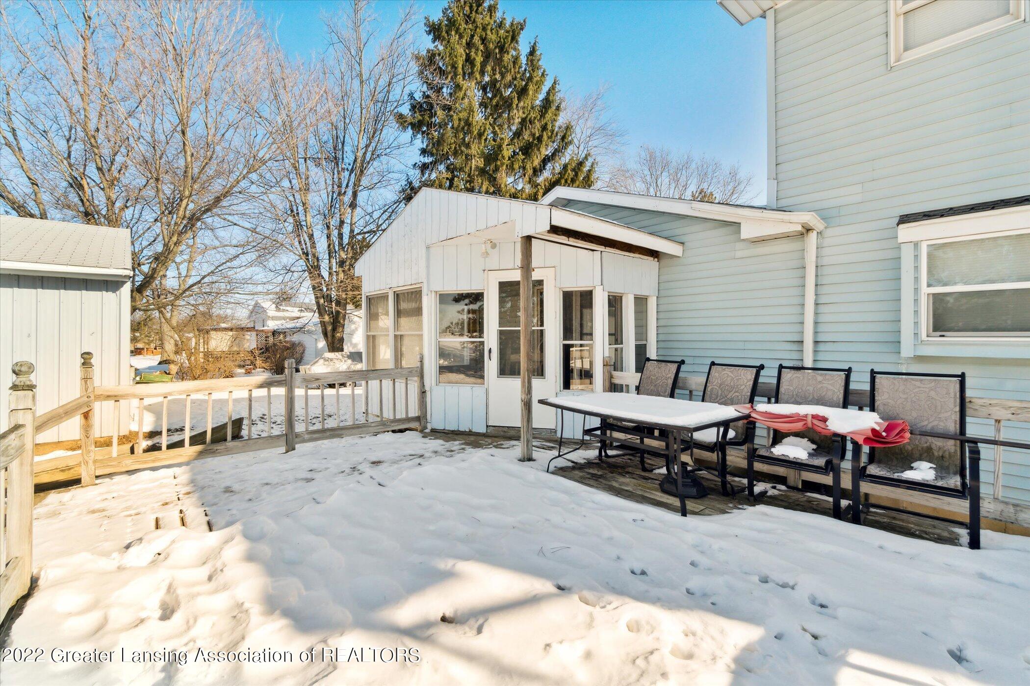960 Tuttle Road Mason, MI 48854 - Photo 37 of 48 29-960-Tuttle-Rd-Mason-MI-48854-WindowSt