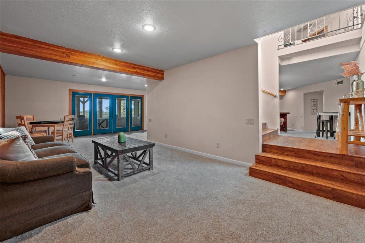 16000 Southridge Road Penn Valley, CA 95946 - Photo 40 of 75 a living room with furniture and a potted plant