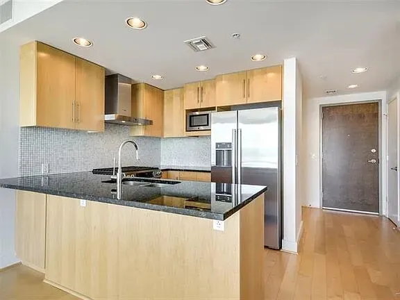 $2,200 | 300 Bowie Street, Unit 2504, Austin, TX 78703