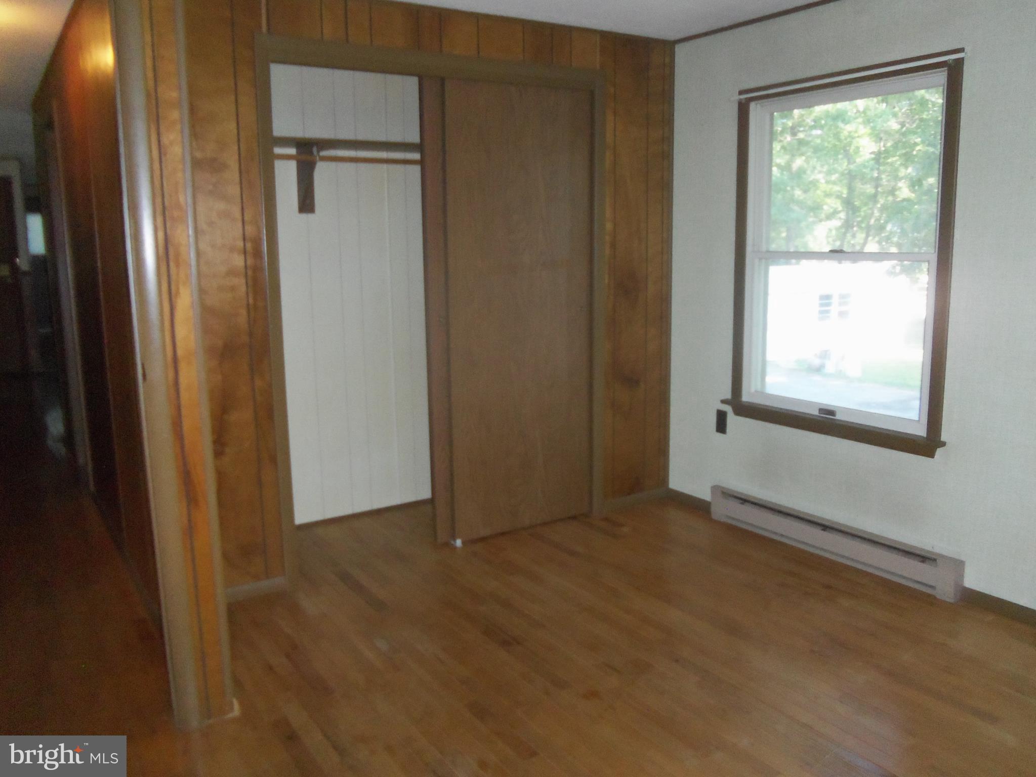 6811 Old Alexandria Ferry Road Clinton, MD 20735 - Photo 14 of 22 Bedroom (Master)