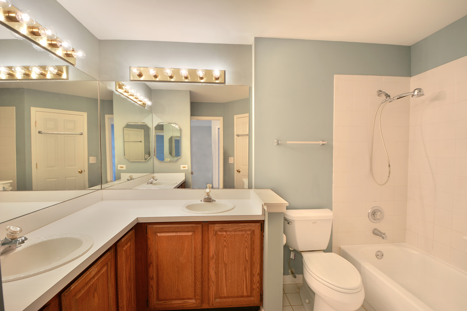 725 Ripple Brook Lane Elgin, IL 60120 - Photo 21 of 29