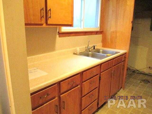 107 Lincoln Road Marquette Heights, IL 61554 - Photo 7 of 8 Gallery Image 7