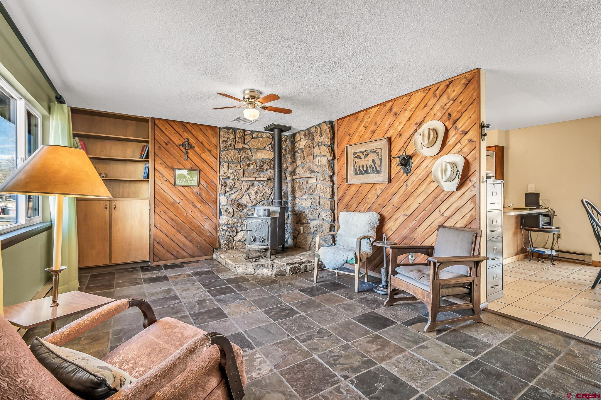 15098 6160th Road Montrose, CO 81403 - Photo 3 of 30 a room with musical instruments