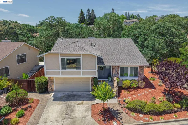 $1,298,888 | 135 St Germain Lane, Pleasant Hill, CA 94523