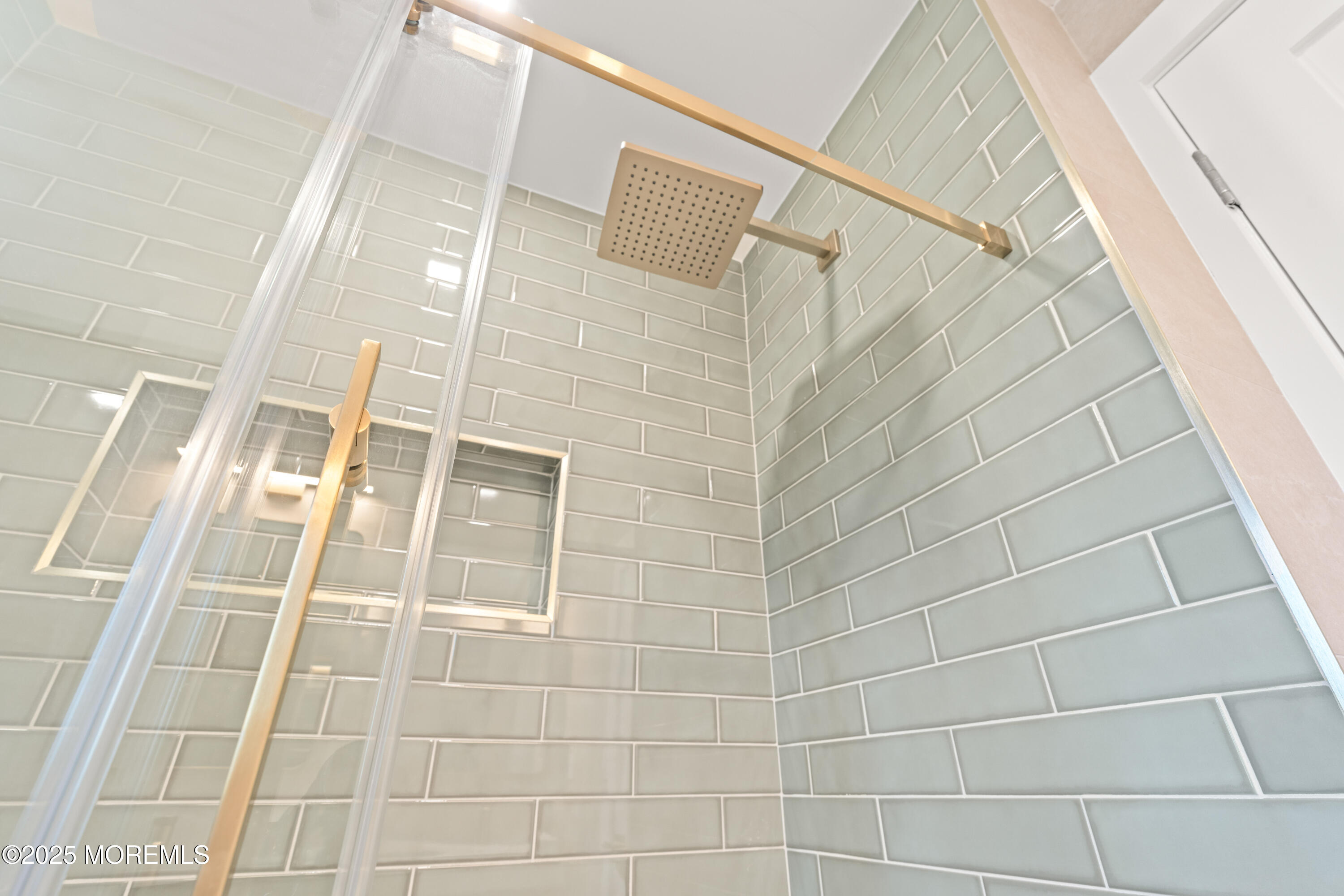 441 Slocum Place Oakhurst, NJ 07755 - Photo 30 of 61 035