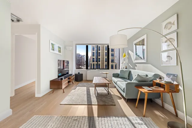 $999,000 | 445 5th Avenue, Unit 24F | Midtown South