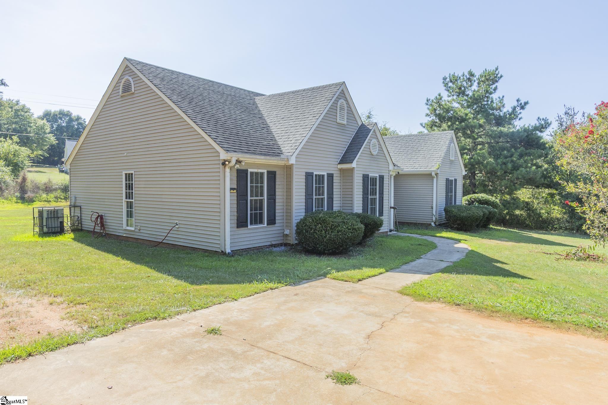 101 Springview Drive Anderson, SC 29625 - Photo 3 of 34 Gallery Image 3