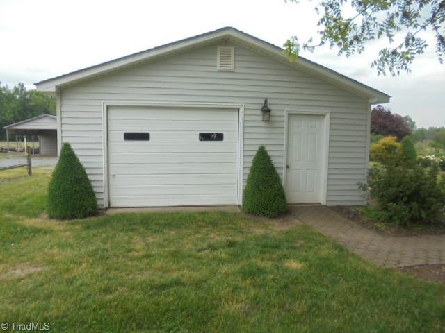 3887 Benny Lineberry Road Climax, NC 27233 - Photo 8 of 36 Gallery Image 8