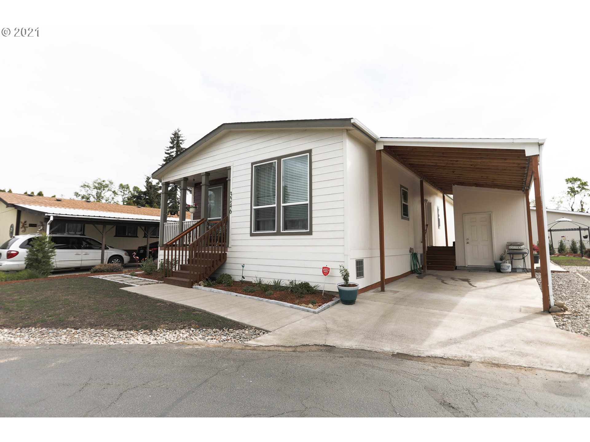 3246 Turner Road Southeast Salem, OR 97302 - Photo 3 of 24 Gallery Image 3