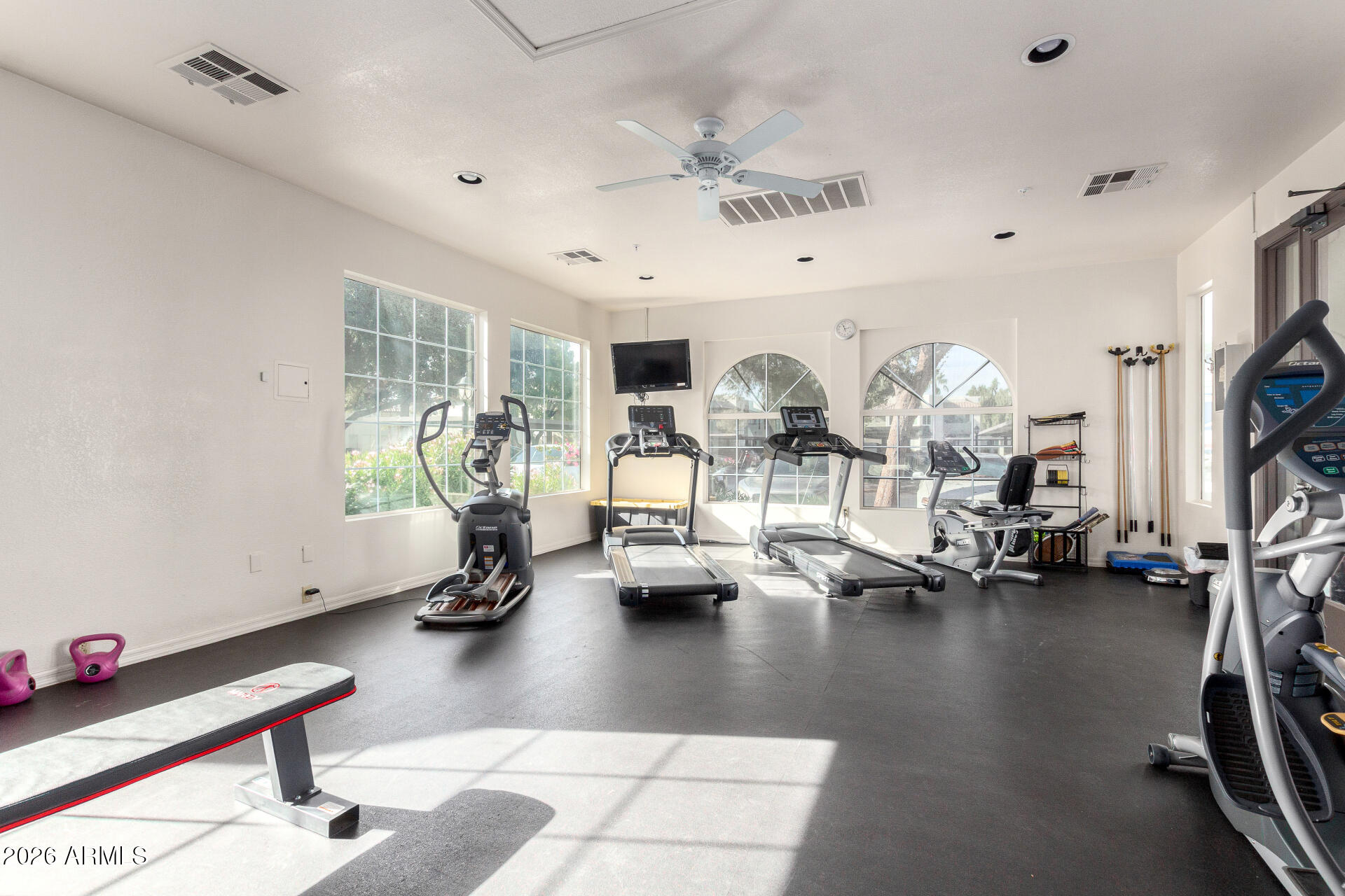 1825 West Ray Road, Unit 2098 Chandler, AZ 85224 - Photo 21 of 30 a view of a room with gym equipment