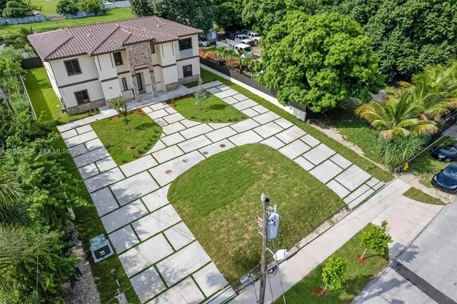 $4,000 | 1962 Northwest 107th Street, Unit 1954, Miami, FL 33167