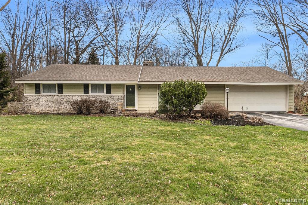30960 Pear Ridge Farmington Hills, MI 48334 - Photo 1 of 38