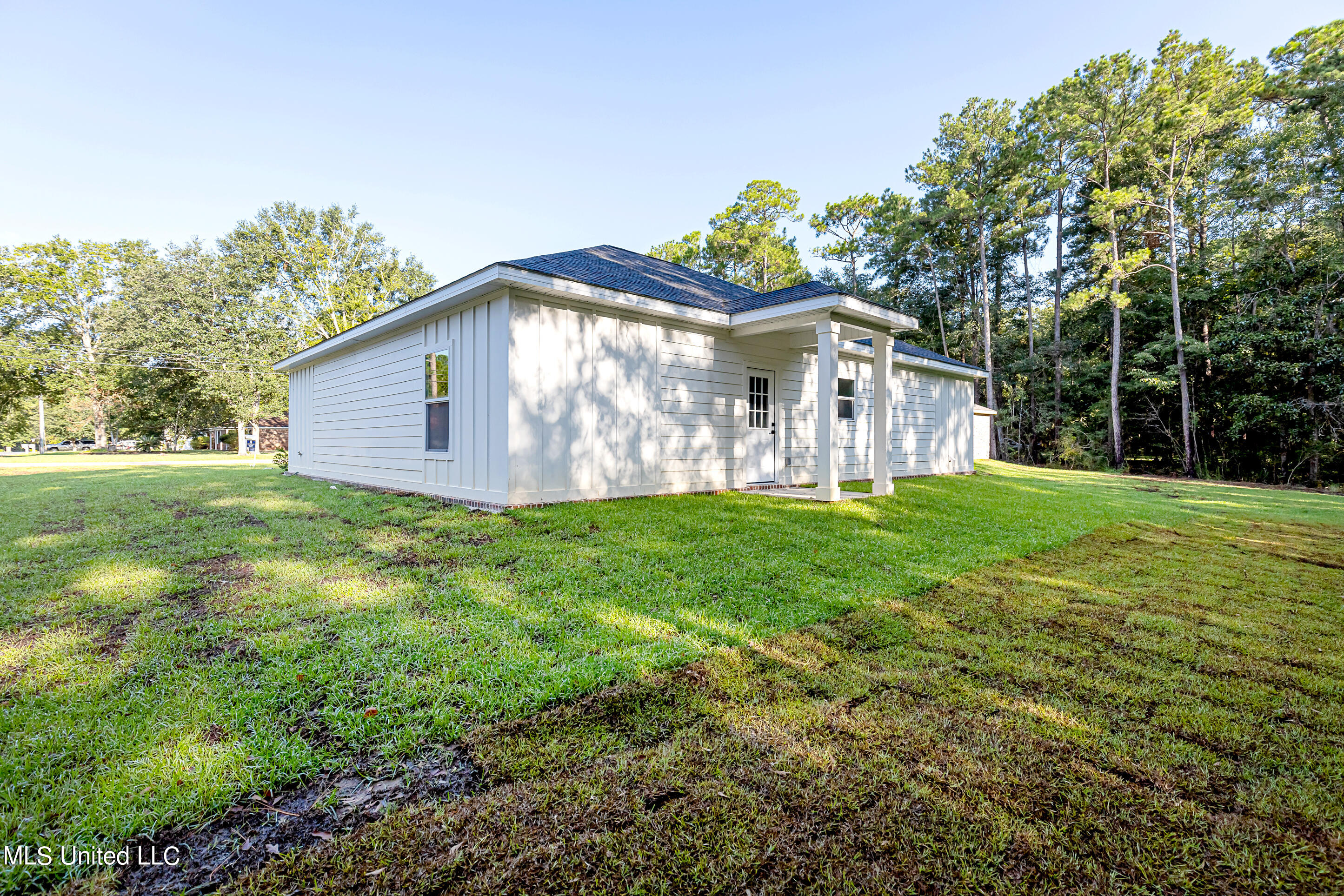 8804 Ferry Point Road Gautier, MS 39553 - Photo 47 of 55 IMG_1600