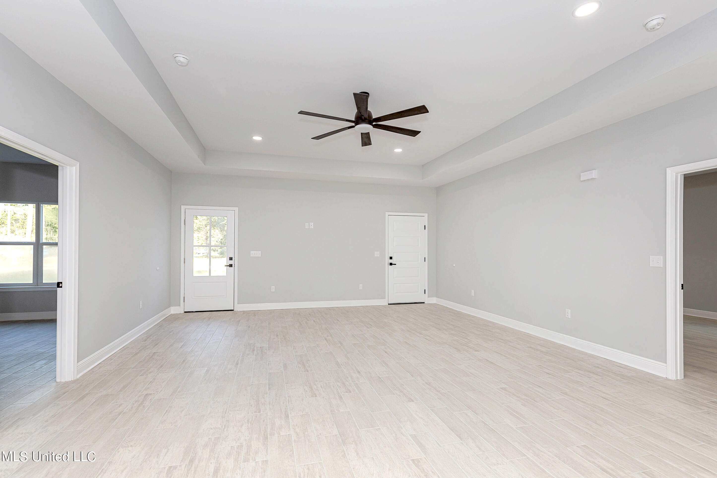 8804 Ferry Point Road Gautier, MS 39553 - Photo 6 of 55 IMG_1510