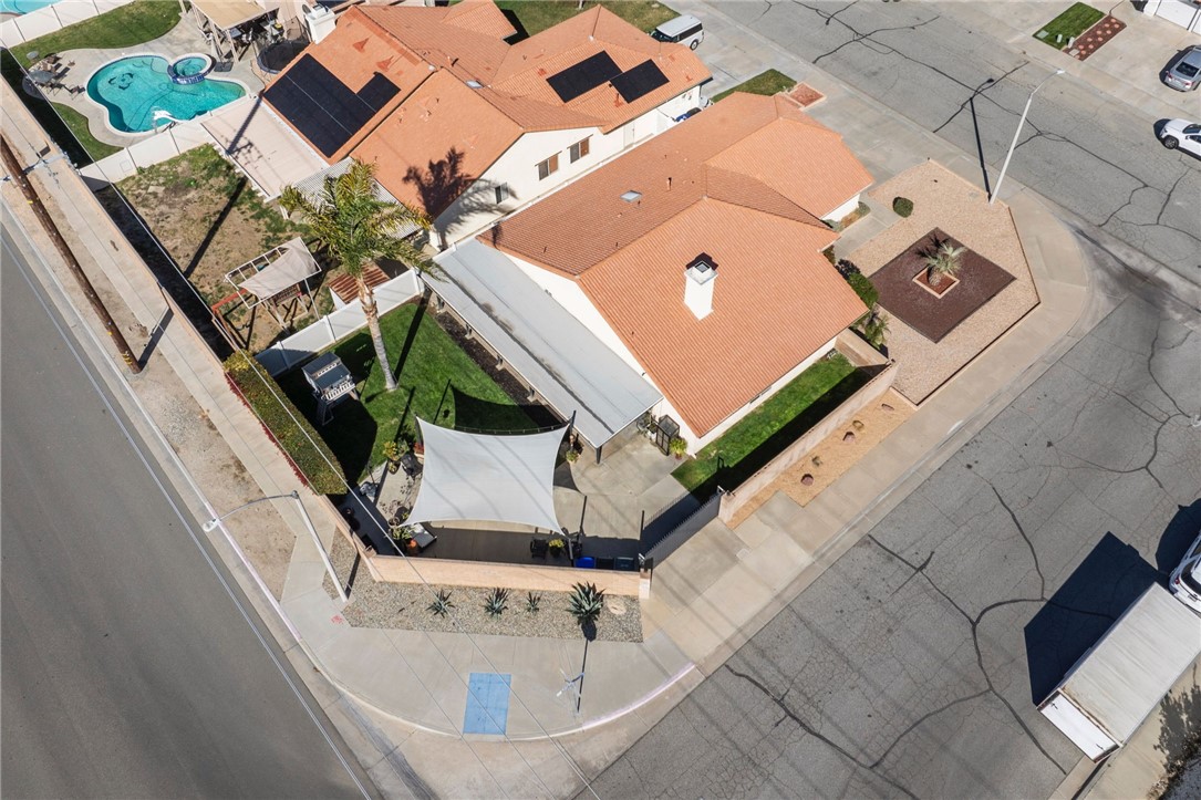 813 Pike Drive Hemet, CA 92544 - Photo 5 of 39