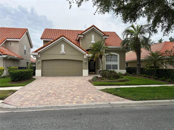 $750,000 | 18911 Ave Biarritz, Lutz, FL 33558