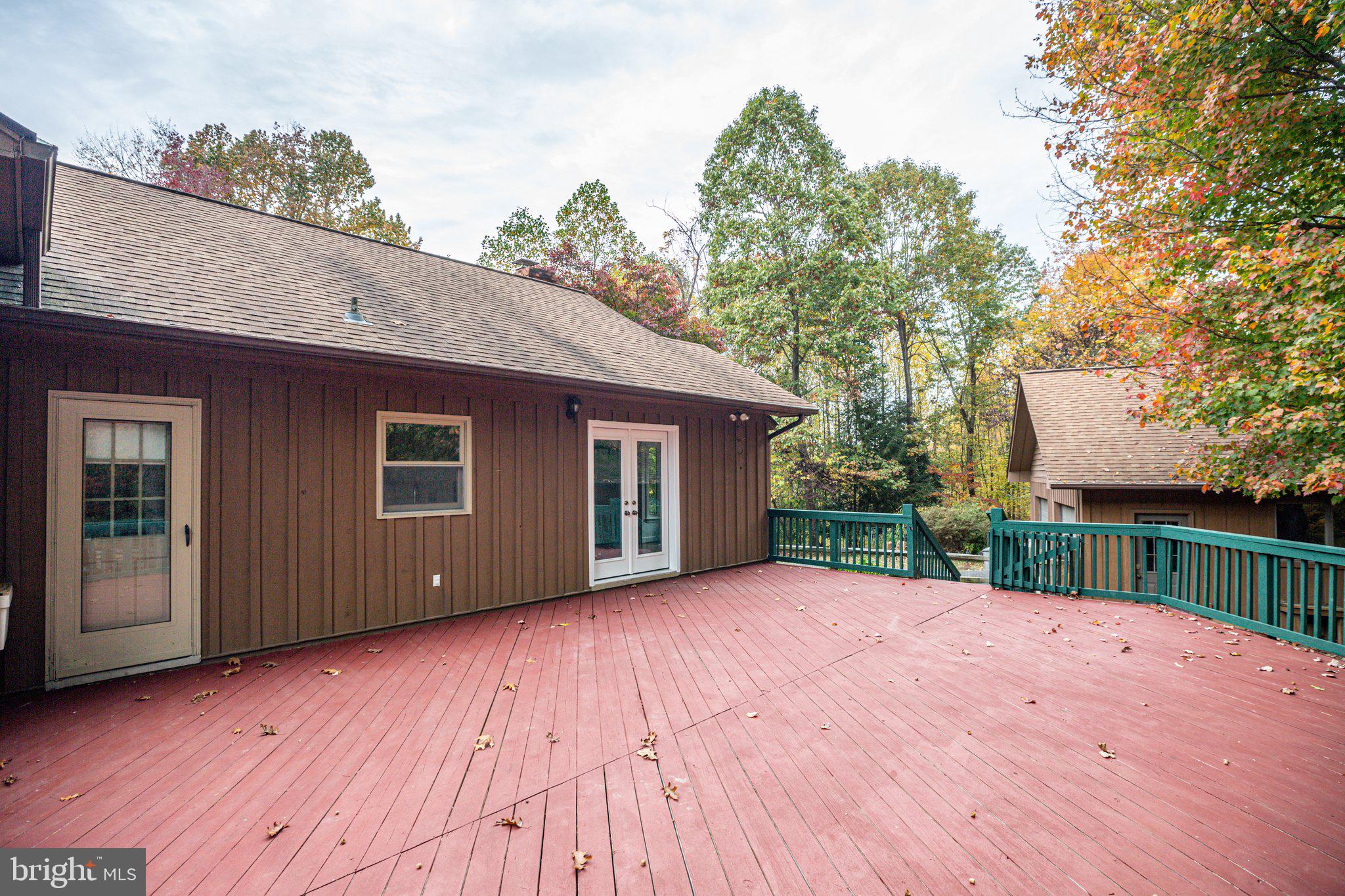 15211 Poplar Neck Road King George, VA 22485 - Photo 9 of 54 Rear Deck