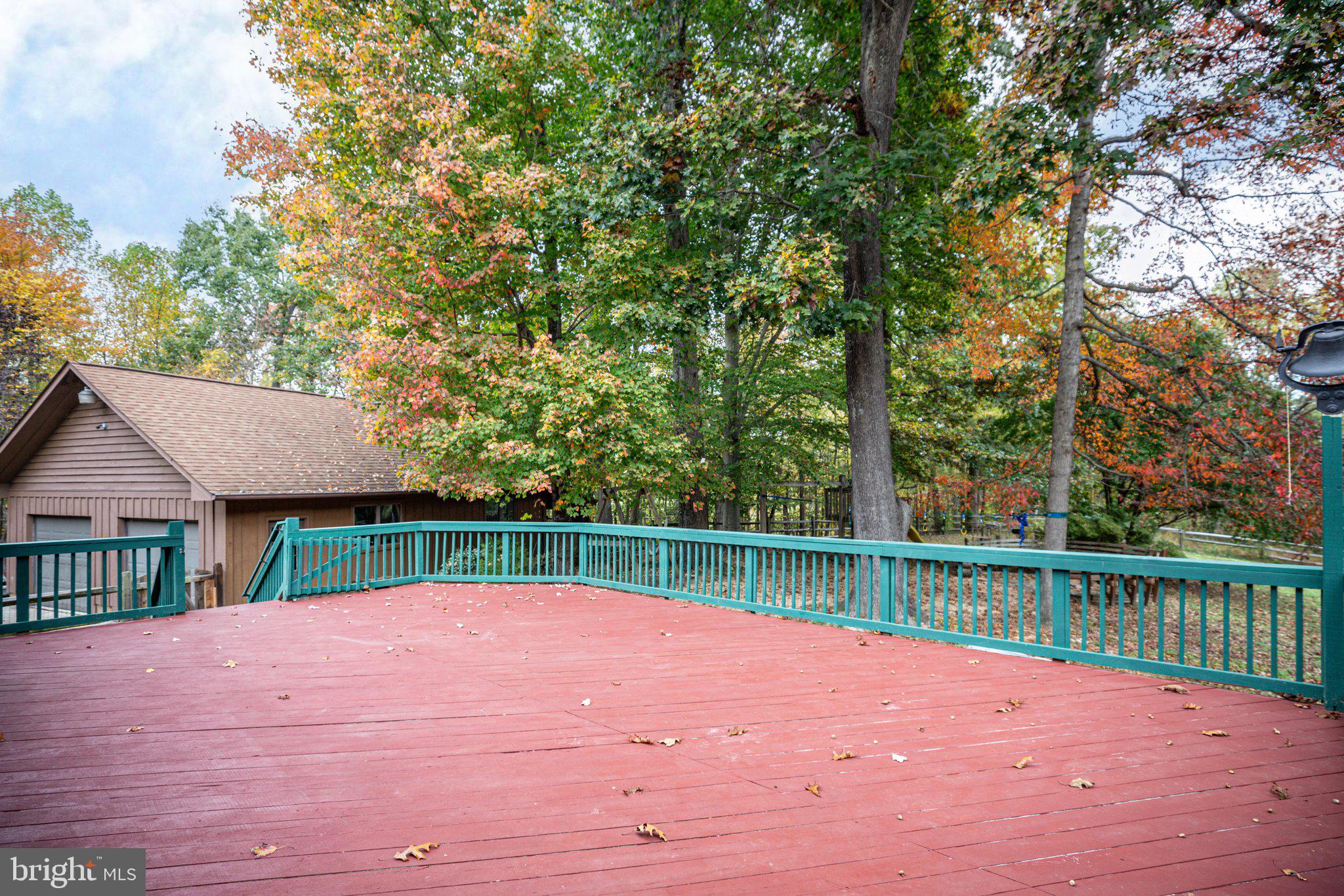 15211 Poplar Neck Road King George, VA 22485 - Photo 10 of 54 Rear Deck