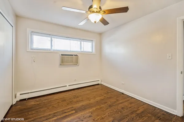 $2,200 | 4258 North Greenview Avenue, Unit 1E, Chicago, IL 60613