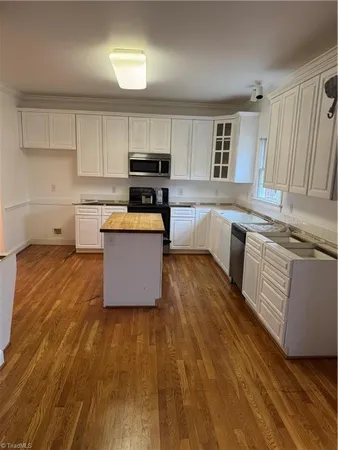 $560,000 | 110 Chestnut Hill Court, Winston-Salem, NC 27106