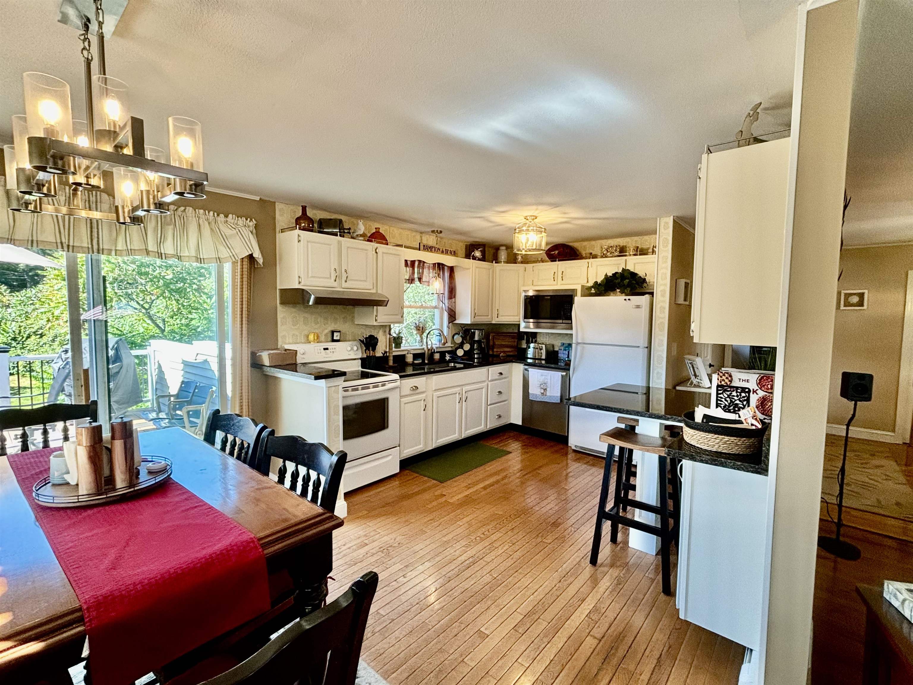 436 Winnacunnet Road Hampton, NH 03842 - Photo 8 of 45