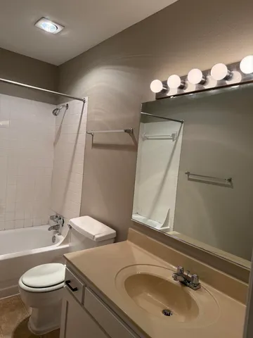 $187,000 | 900 Mountain Creek Road, Unit C50, Chattanooga, TN 37405