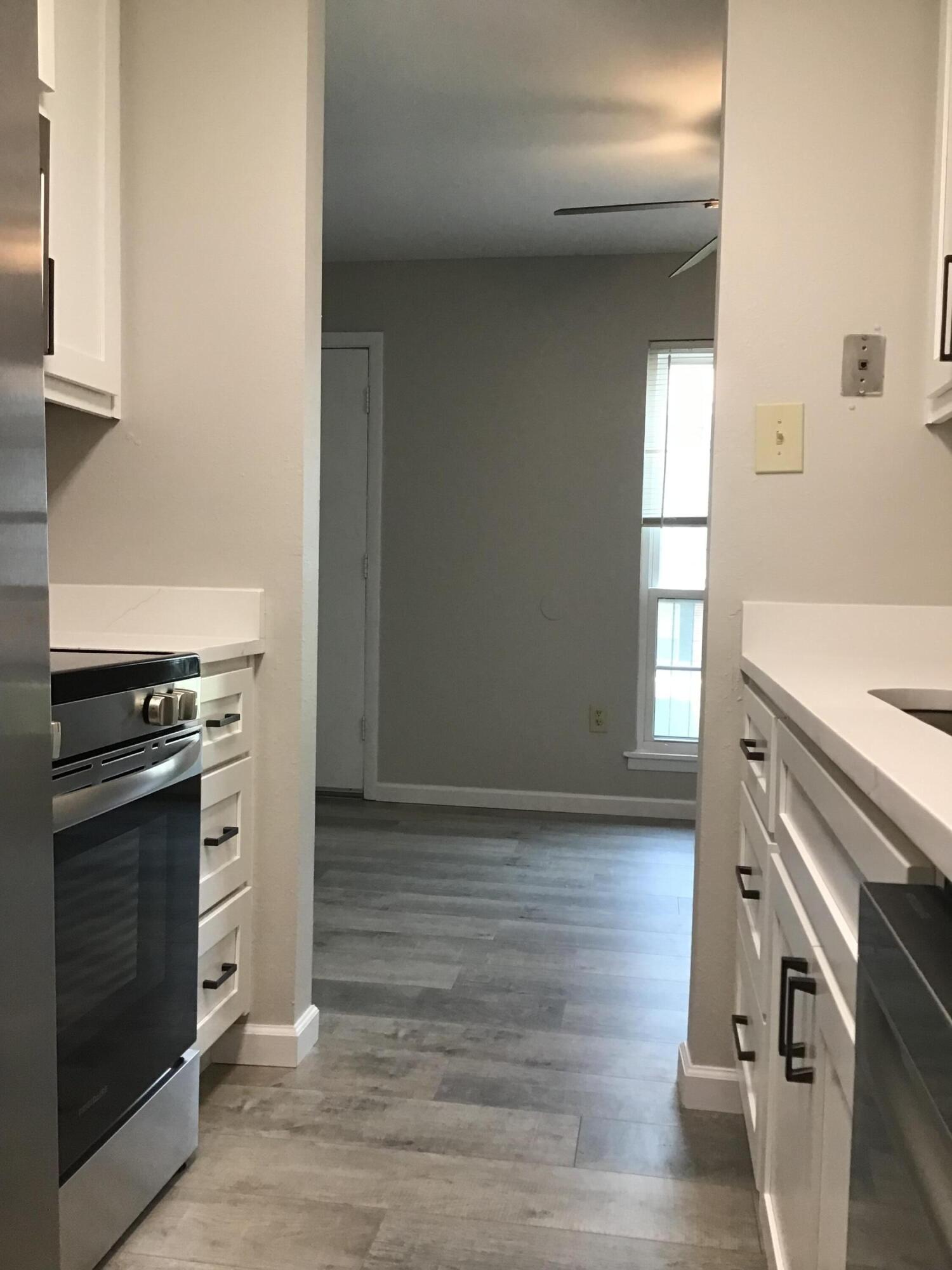 900 Mountain Creek Road, Unit C50 Chattanooga, TN 37405 - Photo 6 of 20 IMG_0173