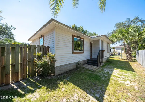 $1,300 | 1617 Drummond Avenue, Unit B, Panama City, FL 32401