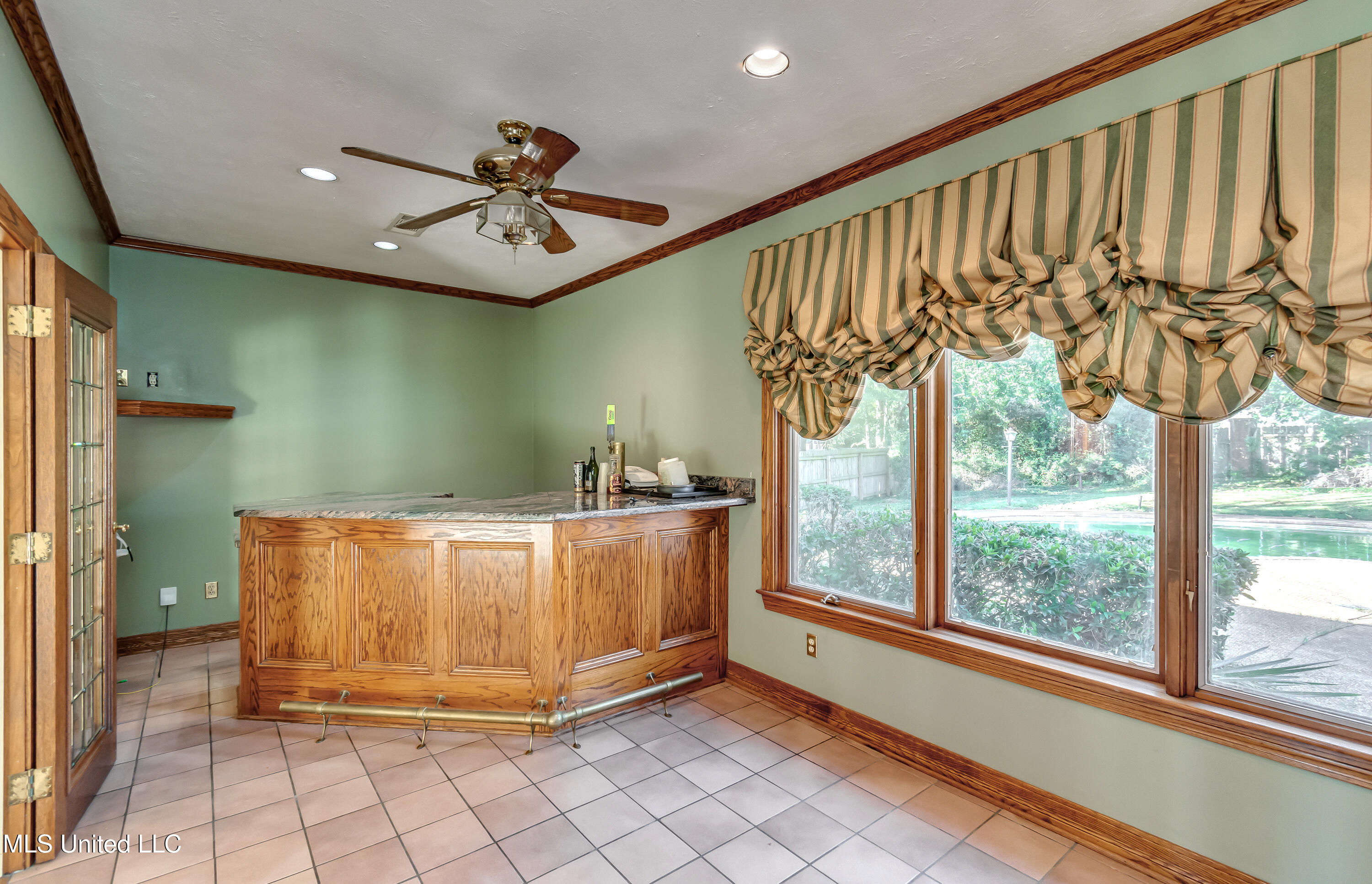 11 South Crownpointe Drive Jackson, MS 39211 - Photo 24 of 68 11 Crownpointe Dr-25