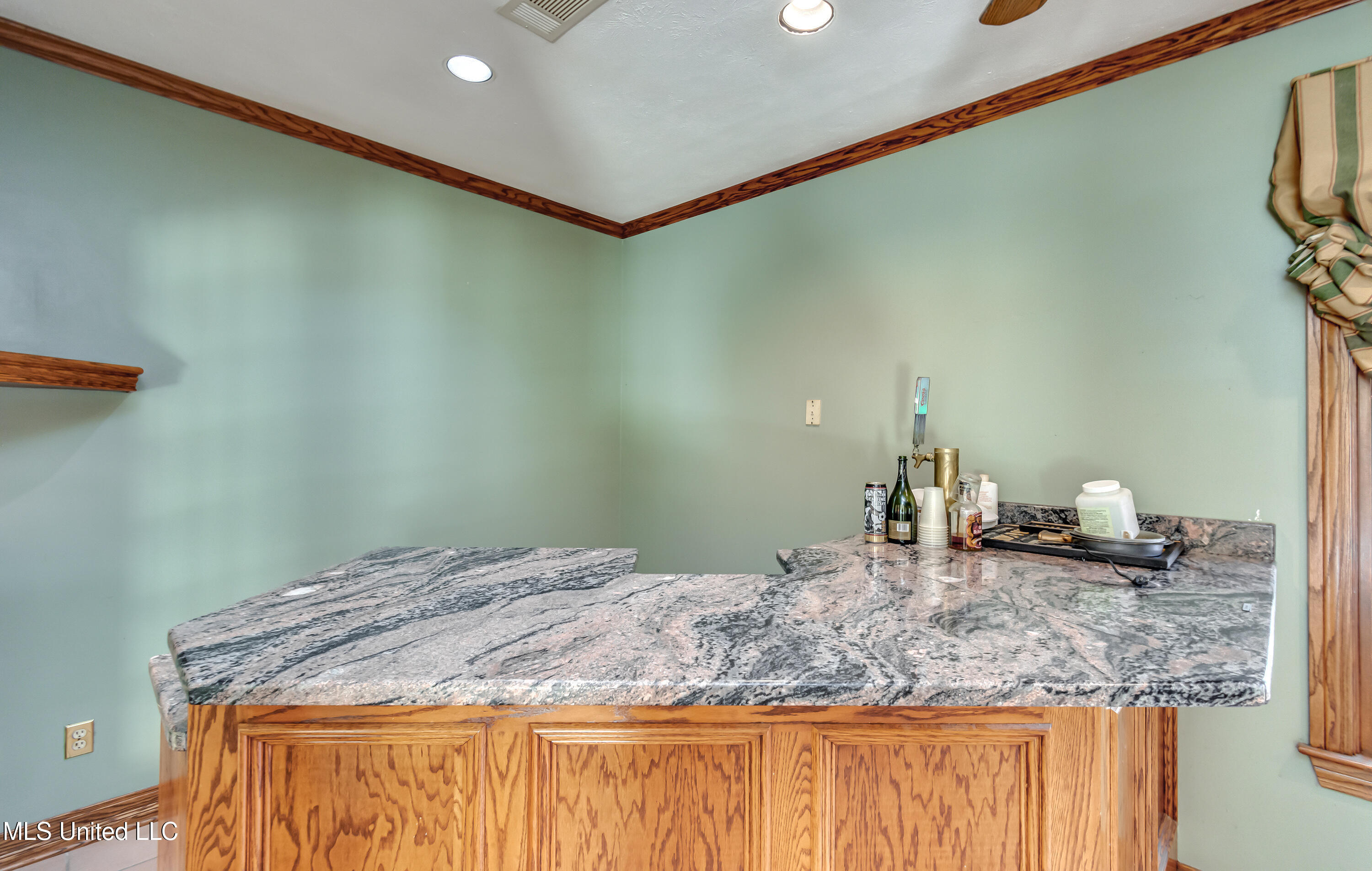 11 South Crownpointe Drive Jackson, MS 39211 - Photo 25 of 68 11 Crownpointe Dr-26