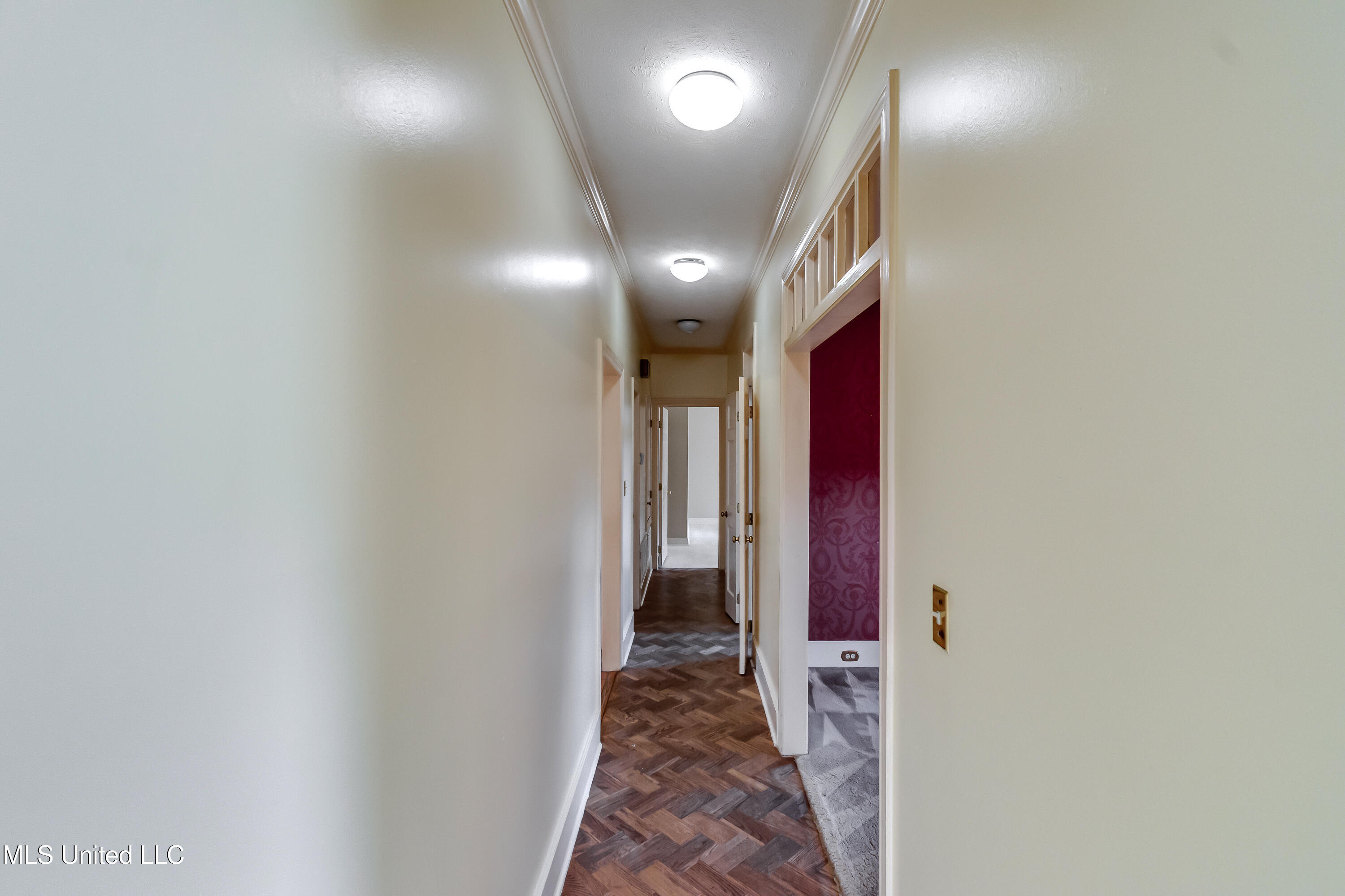 11 South Crownpointe Drive Jackson, MS 39211 - Photo 32 of 68 11 Crownpointe Dr-33