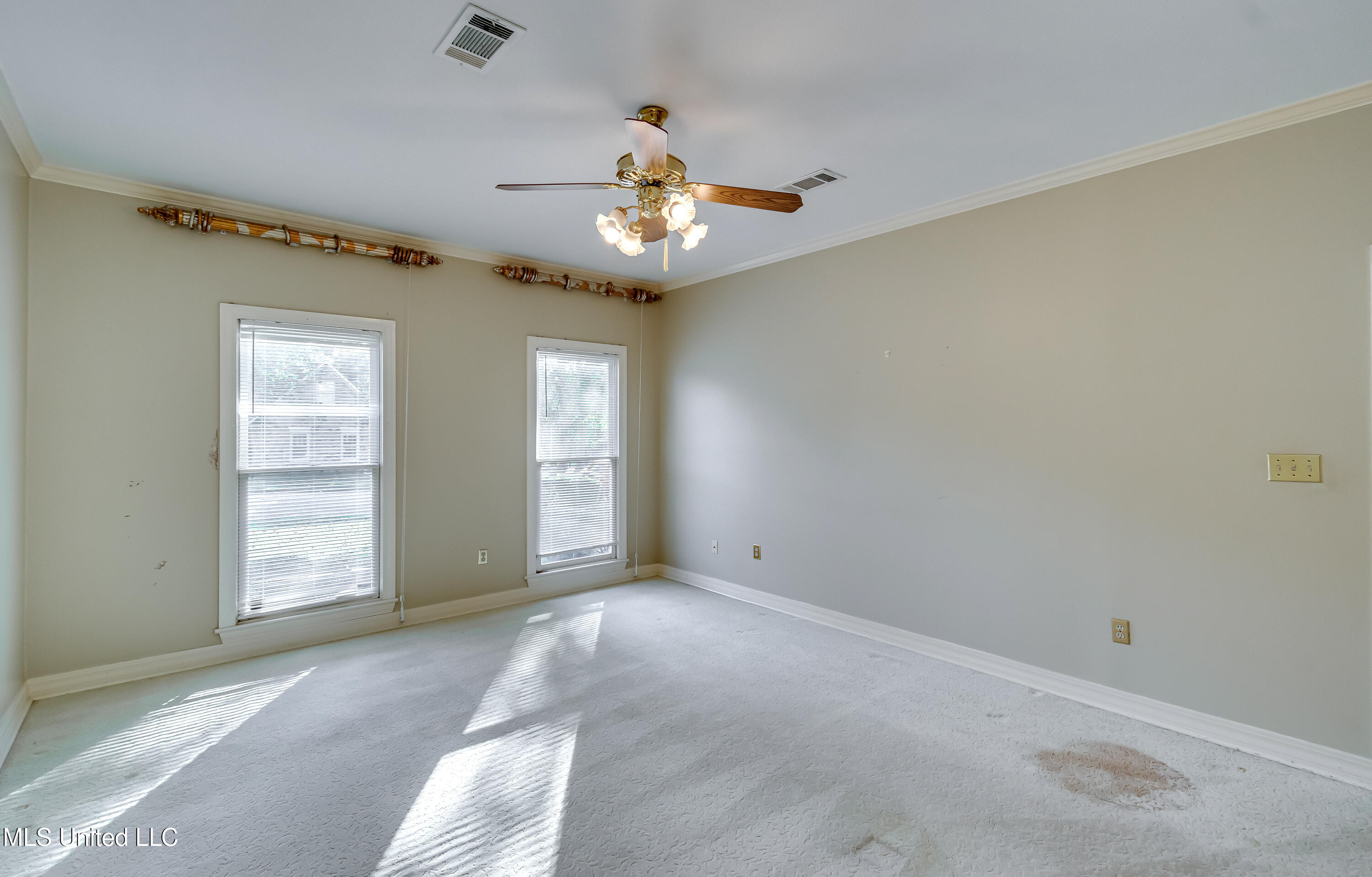 11 South Crownpointe Drive Jackson, MS 39211 - Photo 36 of 68 11 Crownpointe Dr-37