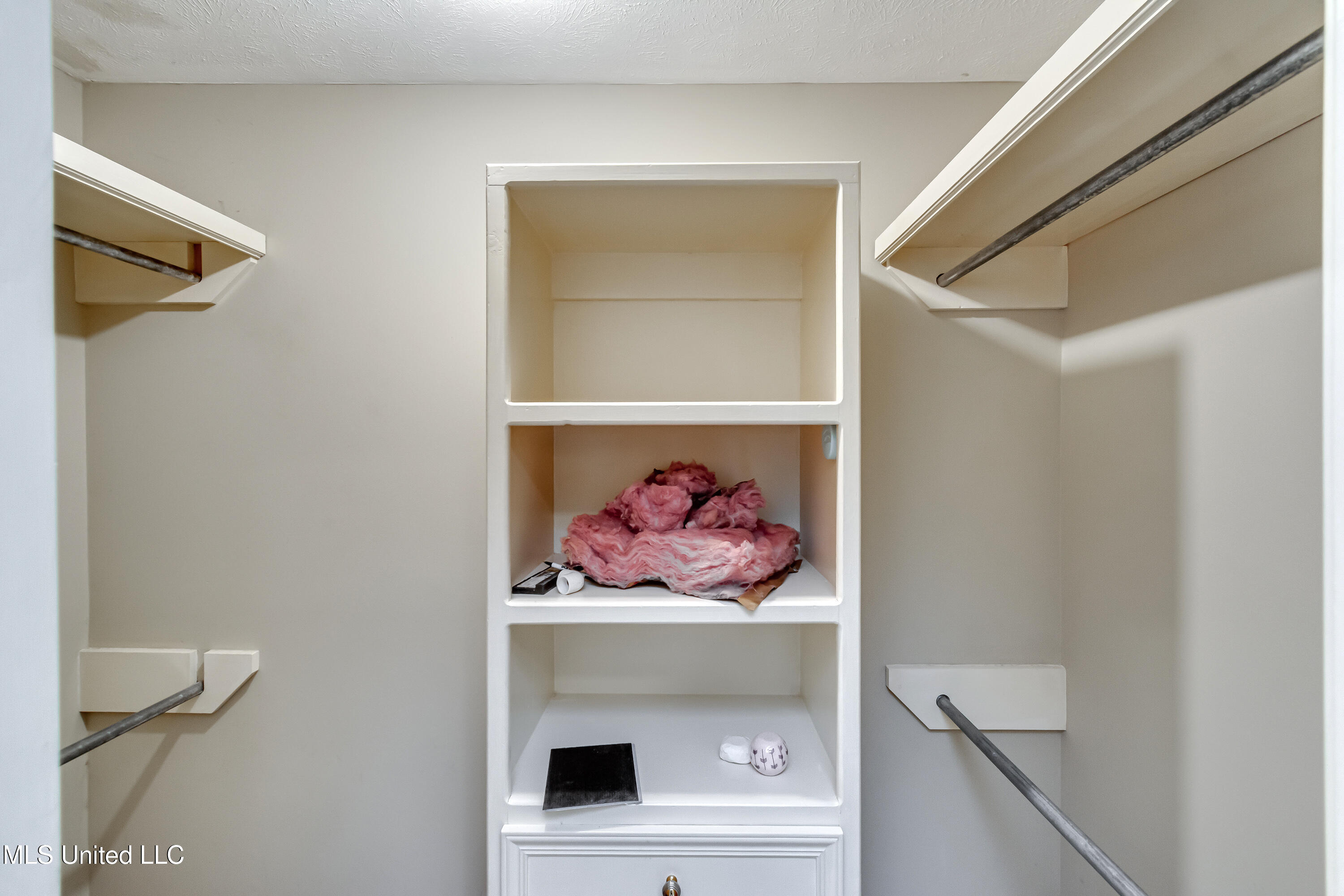 11 South Crownpointe Drive Jackson, MS 39211 - Photo 39 of 68 11 Crownpointe Dr-40